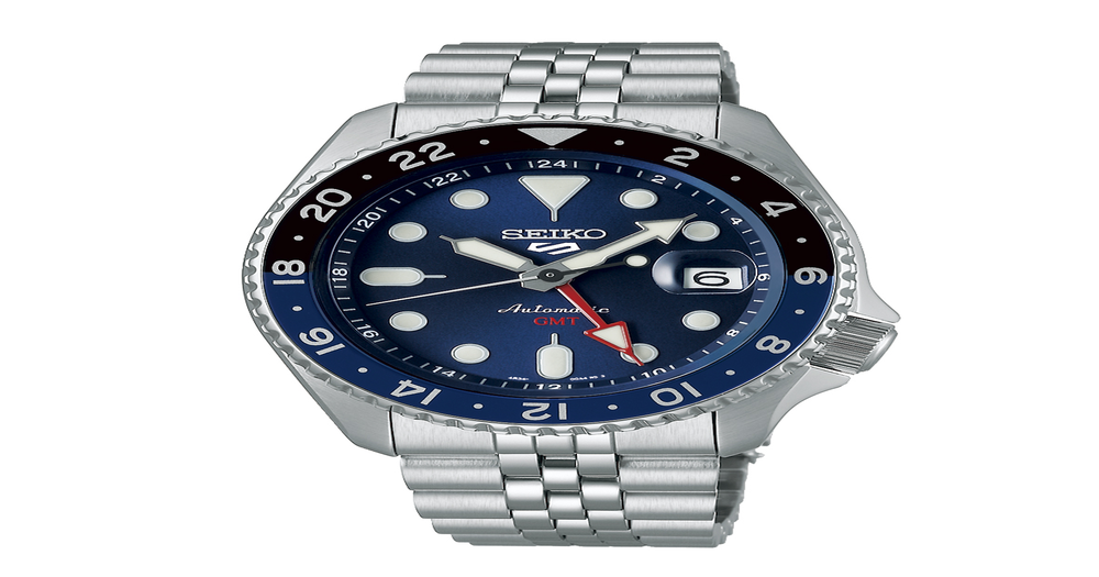 Seiko 5 Sports Automatic Watch in Silver | Pascoes
